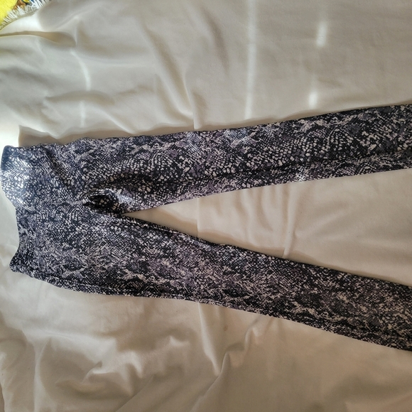 Spanx Faux Leather Snake Shine Leggings - Picture 1 of 5